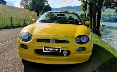 MG F 1.8i VVC Trophy 160 SE — Roadster britannique authentique, 77 800 km — Innenraum