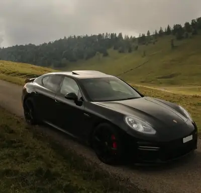 Porsche Panamera GTS 4.8 PDK — Grand tourer sportif, 96 000 km seulement — Miniature 10