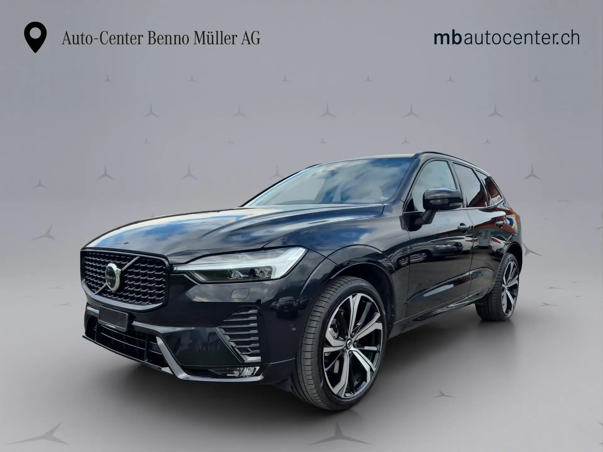 Volvo XC60 2.0 B5 MH Ultimate Dark — SUV hybride premium, 23'000 km seulement