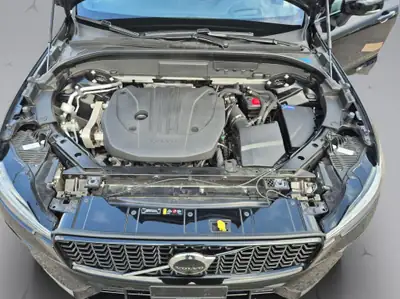 Volvo XC60 2.0 B5 MH Ultimate Dark — SUV hybride premium, 23'000 km seulement — Miniature 17