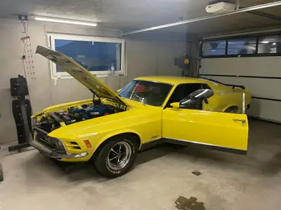 Ford Mustang Mach 1 351 M-Code — Muscle car mythique de 1970, 46'000 km seulement — fianco
