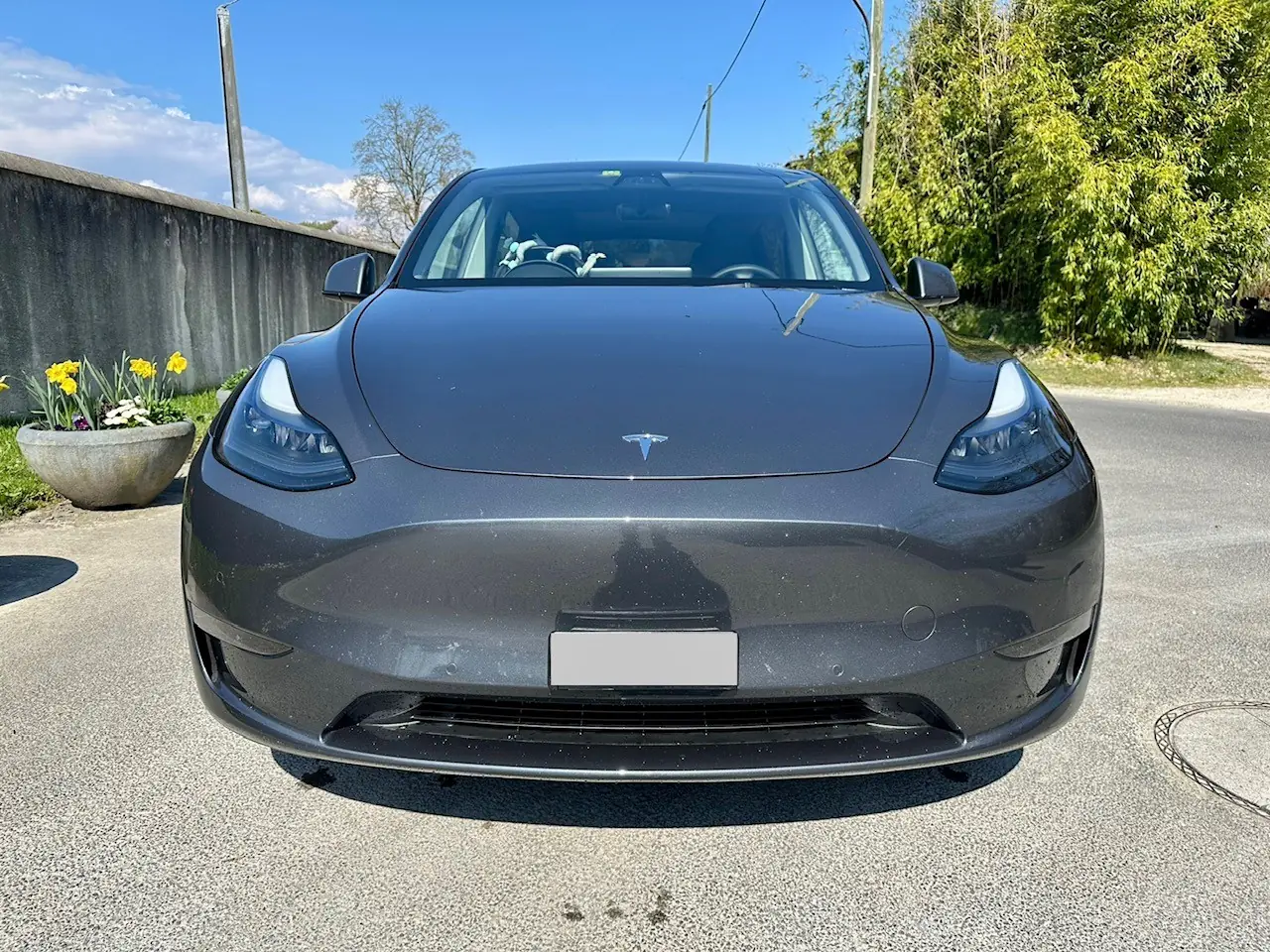 Tesla Model Y Long Range — SUV électrique haute performance, 43'000 km seulement