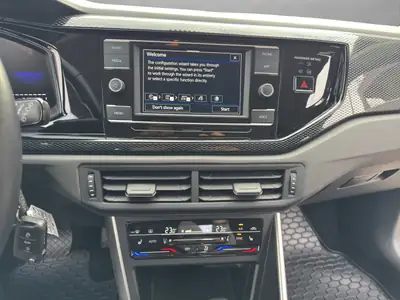 VW Polo 1.0 TSI Life DSG — Citadine dynamique, faible consommation et sécurité prouvée — Miniature 15
