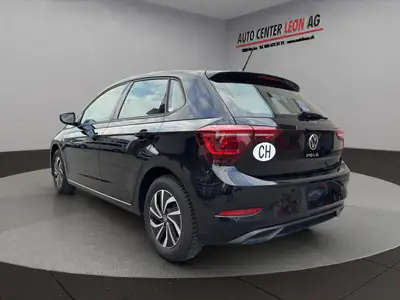 VW Polo 1.0 TSI Life DSG — Citadine dynamique, moteur turbo, 61'550 km seulement — intérieur