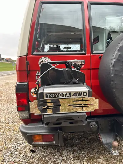 Toyota Land Cruiser LJ 73 FRP-Top TD — Légende 4x4 diesel, prête pour l'aventure — Miniatur 14