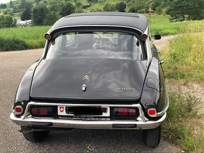 Citroën DS 21 Pallas 1966 — Chef-d'œuvre rétro, transmission semi-automatique — tableau de bord