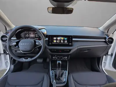 Skoda Fabia 1.0 TSI Selection DSG — Citadine dynamique, quasi neuve avec équipements premium — Miniature 14