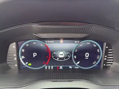 Škoda Superb Combi 2.0 TDi Ambition 4x4 — Monospace familial robuste, 4 roues motrices et 60000 km — Miniature 11