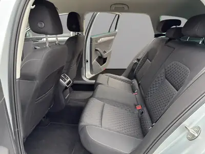 Škoda Superb Combi 2.0 TDi Ambition 4x4 — Monospace familial robuste, 4 roues motrices et 60000 km — Miniature 13