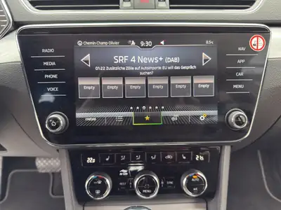 Škoda Superb Combi 2.0 TDi Ambition 4x4 — Monospace familial robuste, 4 roues motrices et 60000 km — Miniature 15