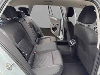 Škoda Superb Combi 2.0 TDi Ambition 4x4 — Monospace familial robuste, 4 roues motrices et 60000 km — Miniature 18
