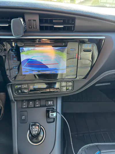 Toyota Auris 1.8 HSD Comfort — Hybride écologique, 198 000 km, sans accident — Thumbnail 7