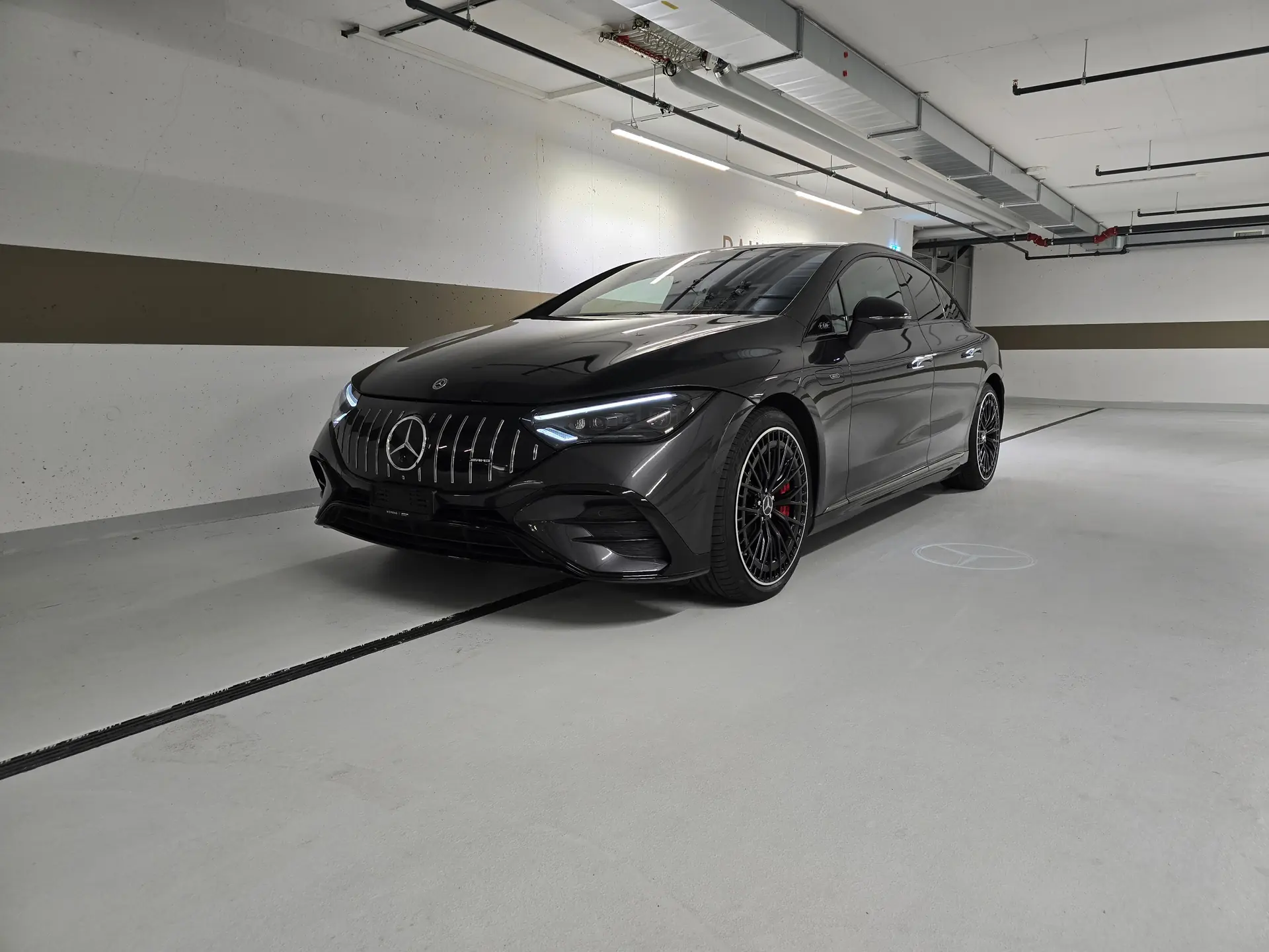 Mercedes-Benz Eqe 43 Amg 2022 occasion Hinwil — 1