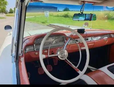 Ford Fairlane 500 1959 — Muscle car emblématique, orange flamboyant, très peu de kilomètres — interni