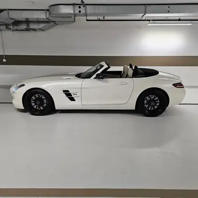 Mercedes-Benz SLS 63 AMG Speedshift — Cabriolet légendaire, 571 ch, état impeccable — Seitenansicht