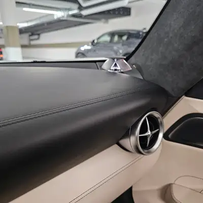 Mercedes-Benz SLS 63 AMG Speedshift — Cabriolet légendaire, 571 ch, état impeccable — Miniatur 13