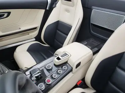 Mercedes-Benz SLS 63 AMG Speedshift — Cabriolet légendaire, 571 ch, état impeccable — Miniatur 20