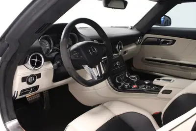 Mercedes-Benz SLS 63 AMG Speedshift — Cabriolet légendaire, 571 ch, état impeccable — Miniatur 22