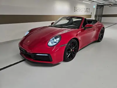 Porsche 911 Carrera S Cabriolet PDK — Roadster emblématique, 450 ch et toit électrique — rear view