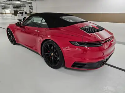 Porsche 911 Carrera S Cabriolet PDK — Roadster emblématique, 450 ch et toit électrique — Thumbnail 7