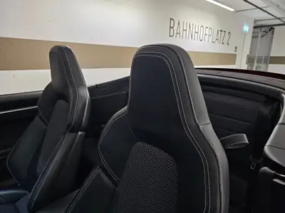 Porsche 911 Carrera S Cabriolet PDK — Roadster emblématique, 450 ch et toit électrique — Thumbnail 9