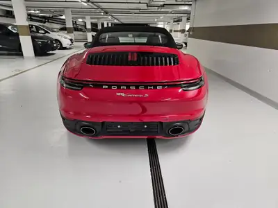 Porsche 911 Carrera S Cabriolet PDK — Roadster emblématique, 450 ch et toit électrique — Thumbnail 13