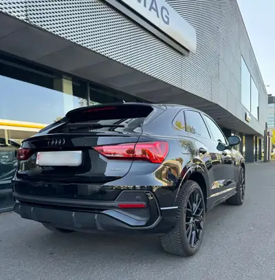 Audi Q3 Sportback 40 TDI S line — SUV coupé premium, 31'900 km, état impeccable — vue extérieure