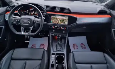 Audi Q3 Sportback 40 TDI S line — SUV coupé premium, 31'900 km, état impeccable — Miniature 8