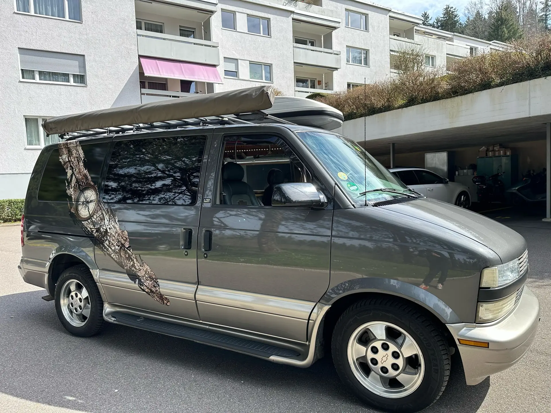 Chevrolet Astro 2003 occasion Zürich — 3