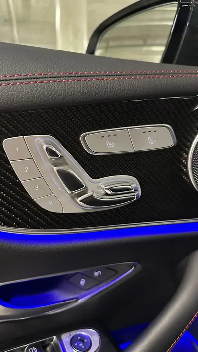 Mercedes-Benz E 53 AMG Coupé 4Matic+ — Sportivité haute performance, 66 000 km seulement — Miniature 14