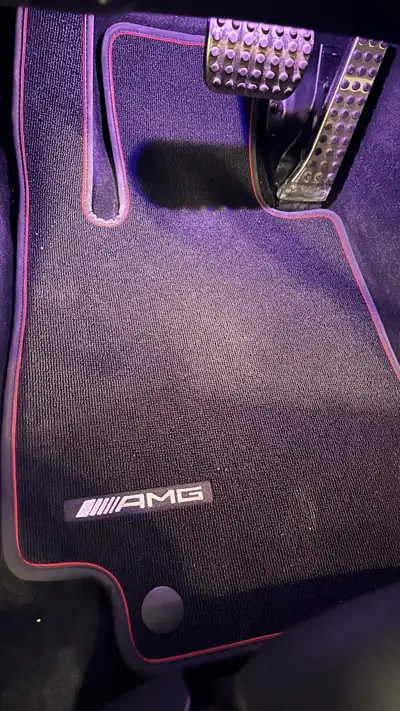 Mercedes-Benz E 53 AMG Coupé 4Matic+ — Sportivité haute performance, 66 000 km seulement — Miniature 15