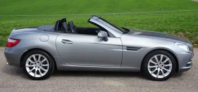 Mercedes-Benz SLK 350 — Cabriolet sportif légendaire, seulement 28'000 km — cruscotto