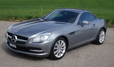 Mercedes-Benz SLK 350 — Cabriolet sportif légendaire, seulement 28'000 km — dettaglio