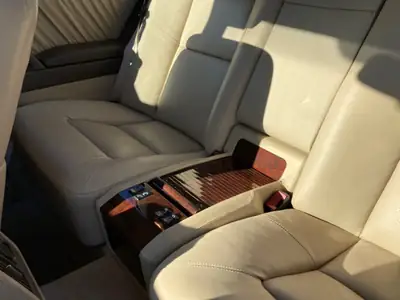 Mercedes-Benz S 420 Coupé 1995 — Prestige intemporel, 78'000 km seulement — Heckansicht