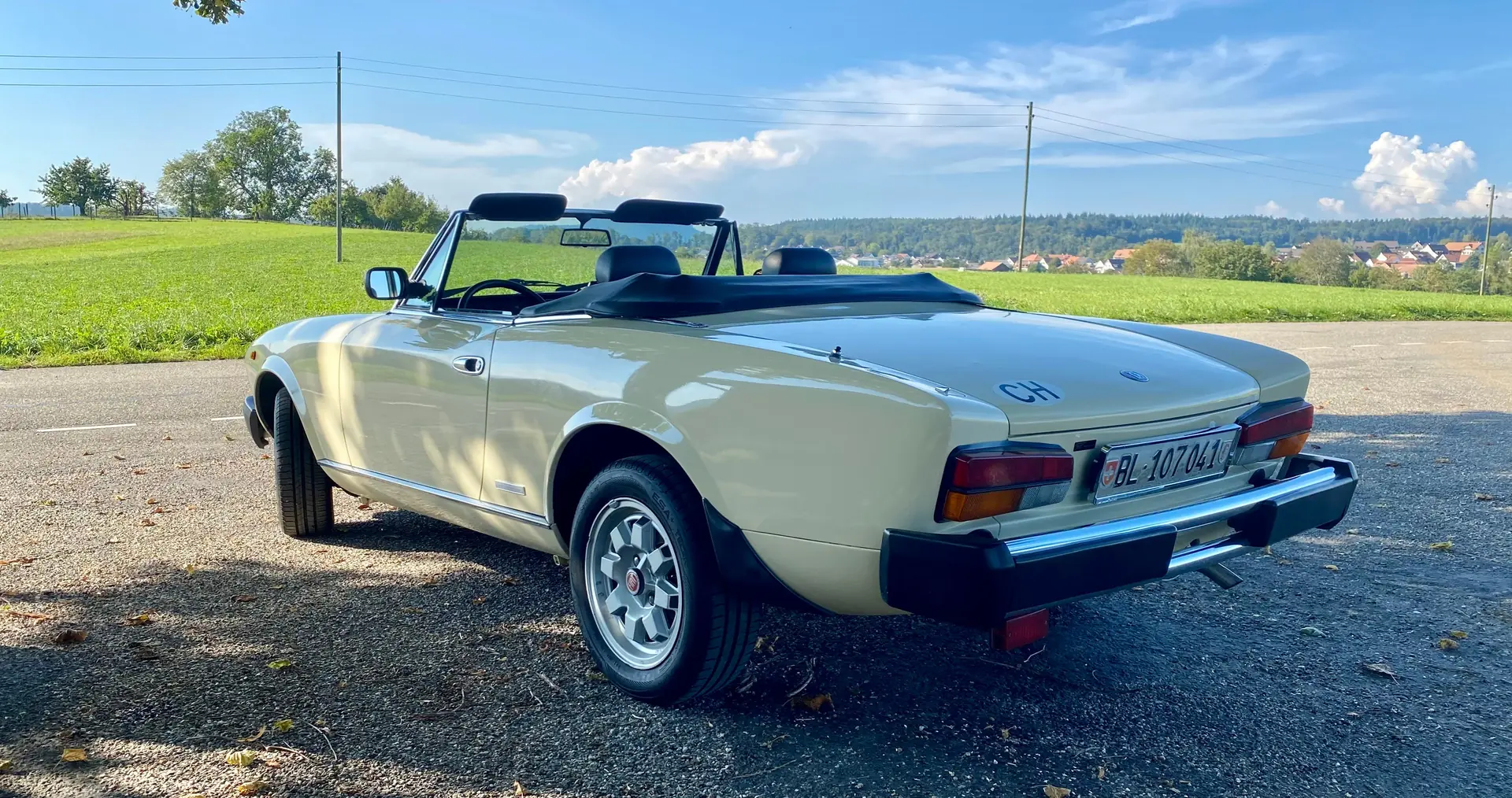 Fiat 124 Spider 1982 occasion Sissach — 3