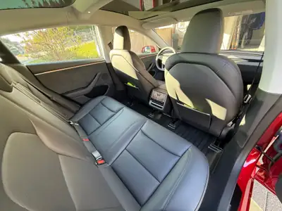 Tesla Model 3 Long Range Dual Motor AWD — Électrique haute performance, 37 000 km seulement — Thumbnail 8