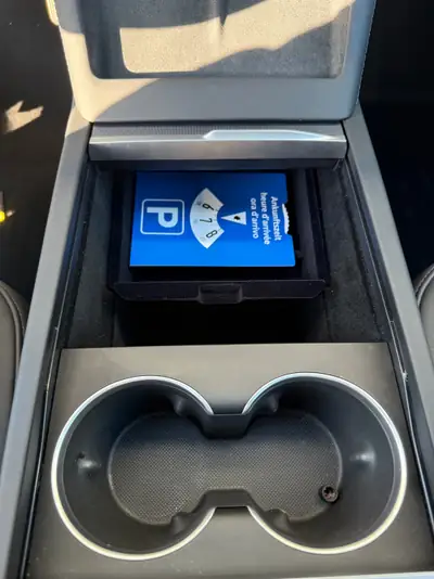 Tesla Model 3 Long Range Dual Motor AWD — Électrique haute performance, 37 000 km seulement — Thumbnail 11