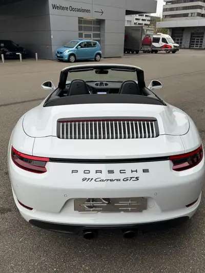 Porsche 911 Cabrio Carrera GTS PDK — Cabriolet sportif légendaire, 39 900 km seulement — Heckansicht