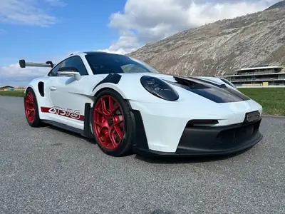 Porsche 911 GT3 RS 2025 — Hyperperformance extrême, seulement 3700 km — cruscotto