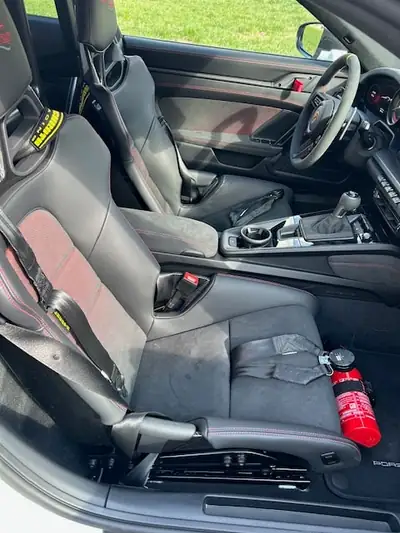 Porsche 911 GT3 RS 2025 — Hyperperformance extrême, seulement 3700 km — Miniatura 11
