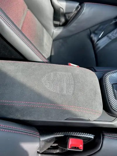 Porsche 911 GT3 RS 2025 — Hyperperformance extrême, seulement 3700 km — Miniatura 14