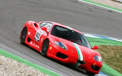 Ferrari F360 Challenge 2003 — Légendaire sportive italienne, 2500 km seulement — côté