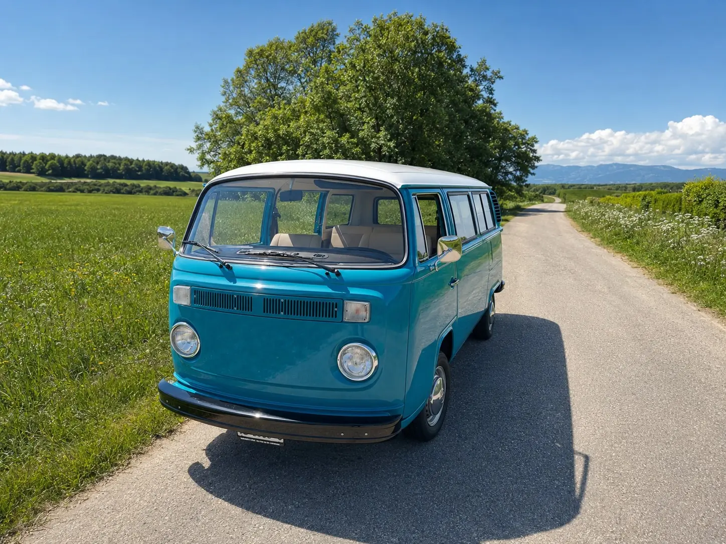 VW T2 1977 — L'icône du camping-car, moteur essence fiable et design intemporel — Außenansicht