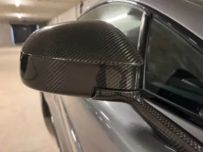 Aston Martin V12 Vanquish S — Le coupé sport légendaire à 33 200 km — Miniatur 11
