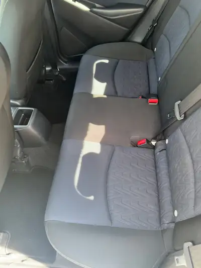 Mazda 2 1.5 90 Ambition Plus — Citadine fiable, automatique, faible consommation — Detail