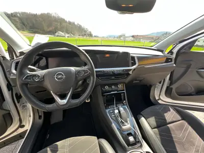 Opel Grandland 1.6 Hybrid Elegance — SUV rechargeable, 37 200 km seulement — arrière