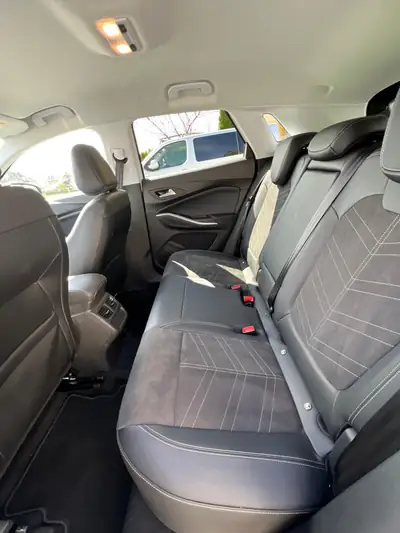 Opel Grandland 1.6 Hybrid Elegance — SUV rechargeable, 37 200 km seulement — tableau de bord