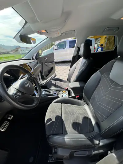 Opel Grandland 1.6 Hybrid Elegance — SUV rechargeable, 37 200 km seulement — intérieur