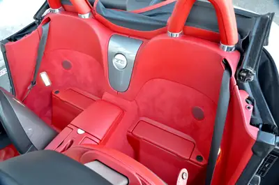 BMW Z8 Roadster 2001 — Légendaire cabriolet sport, 400 ch, très faible kilométrage — Miniatura 12