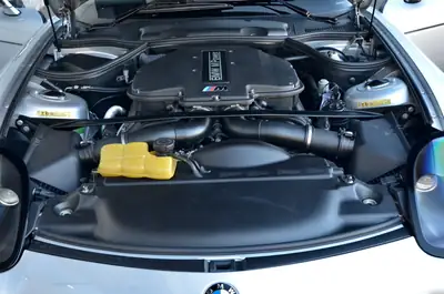 BMW Z8 Roadster 2001 — Légendaire cabriolet sport, 400 ch, très faible kilométrage — Miniatura 28